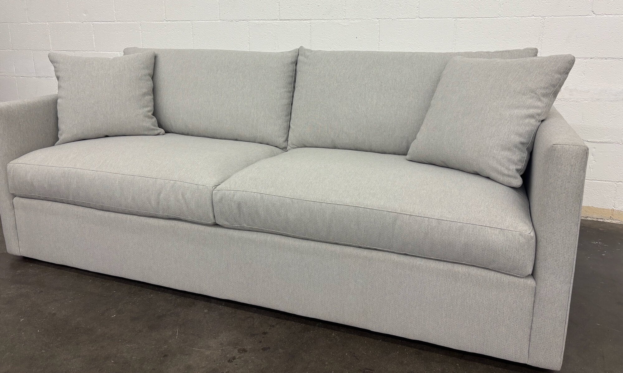 Franklin Sofa | Natural Latex - Image 3