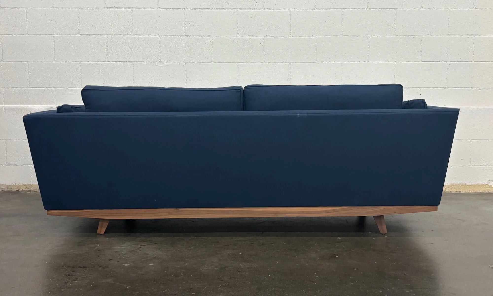 Kirnik Sofa | Natural Latex - Image 6