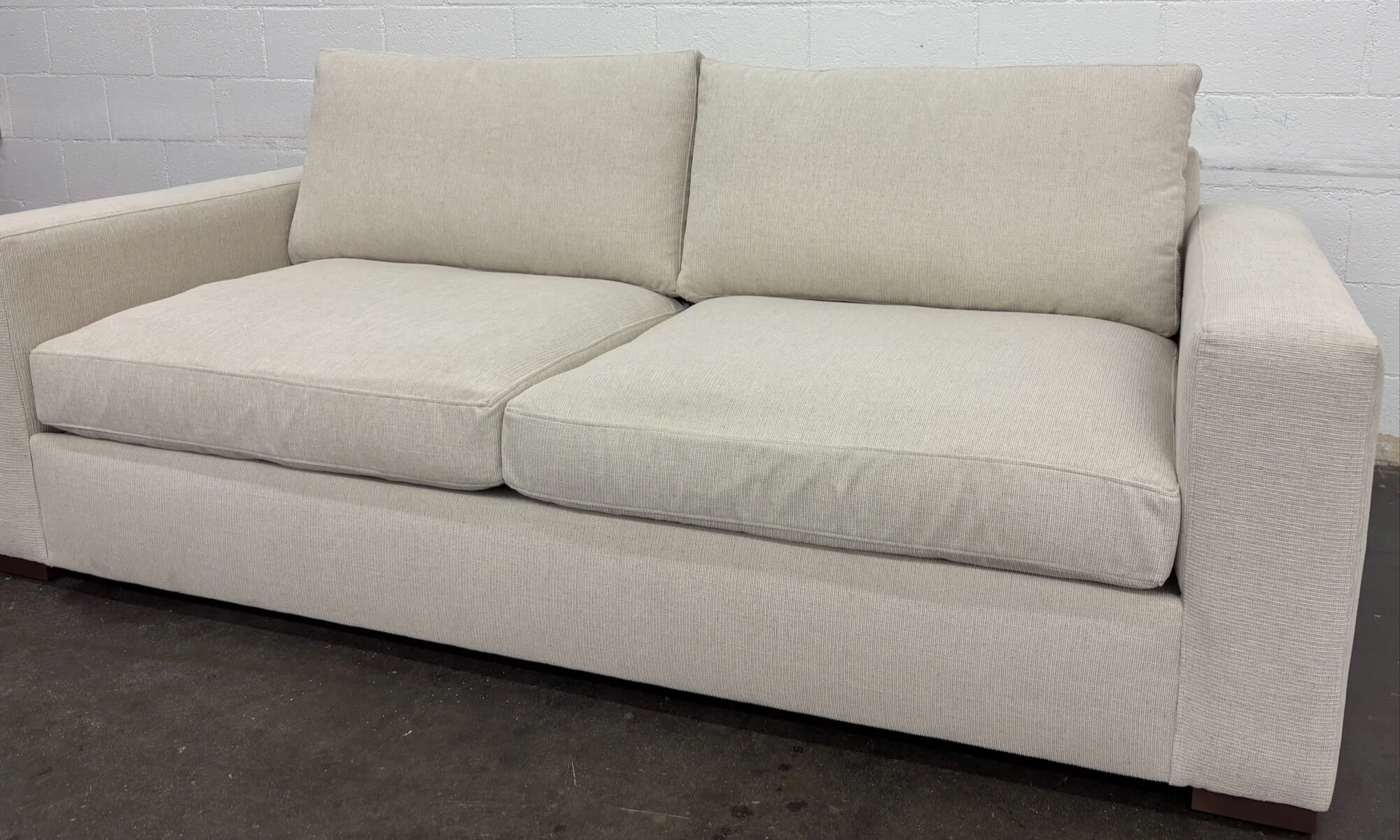 Rio Plush Sofa - Image 3