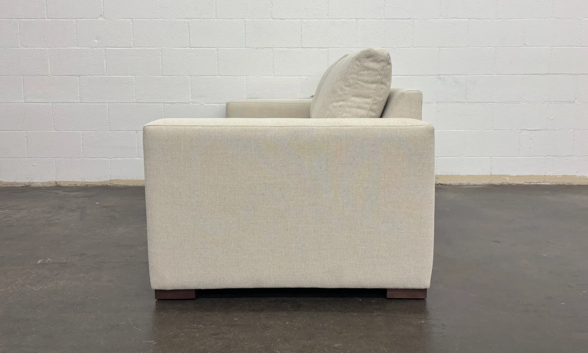 Rio Plush Sofa - Image 6